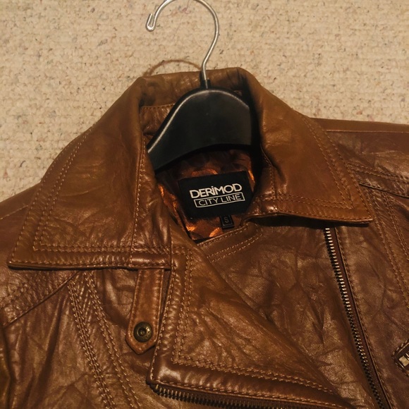Leather Jacket - Picture 4 of 7